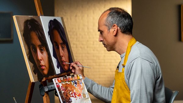 Pintura de retrato realista con acrílicos